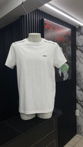 Playera BOSS Premium con Detalle de Logo en Hombros