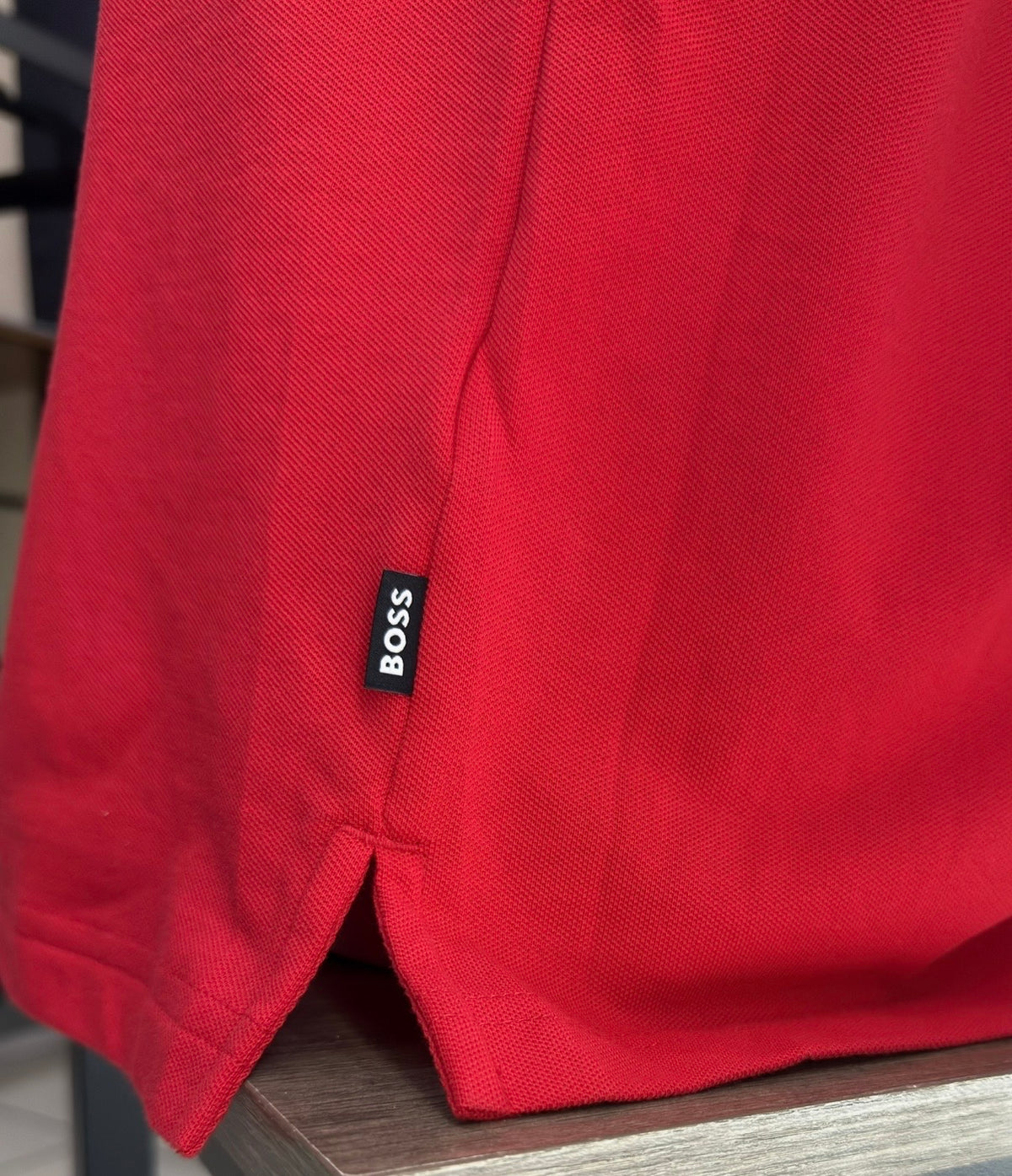 Playera Polo Hugo Boss Roja con Etiqueta Lateral talla XXL